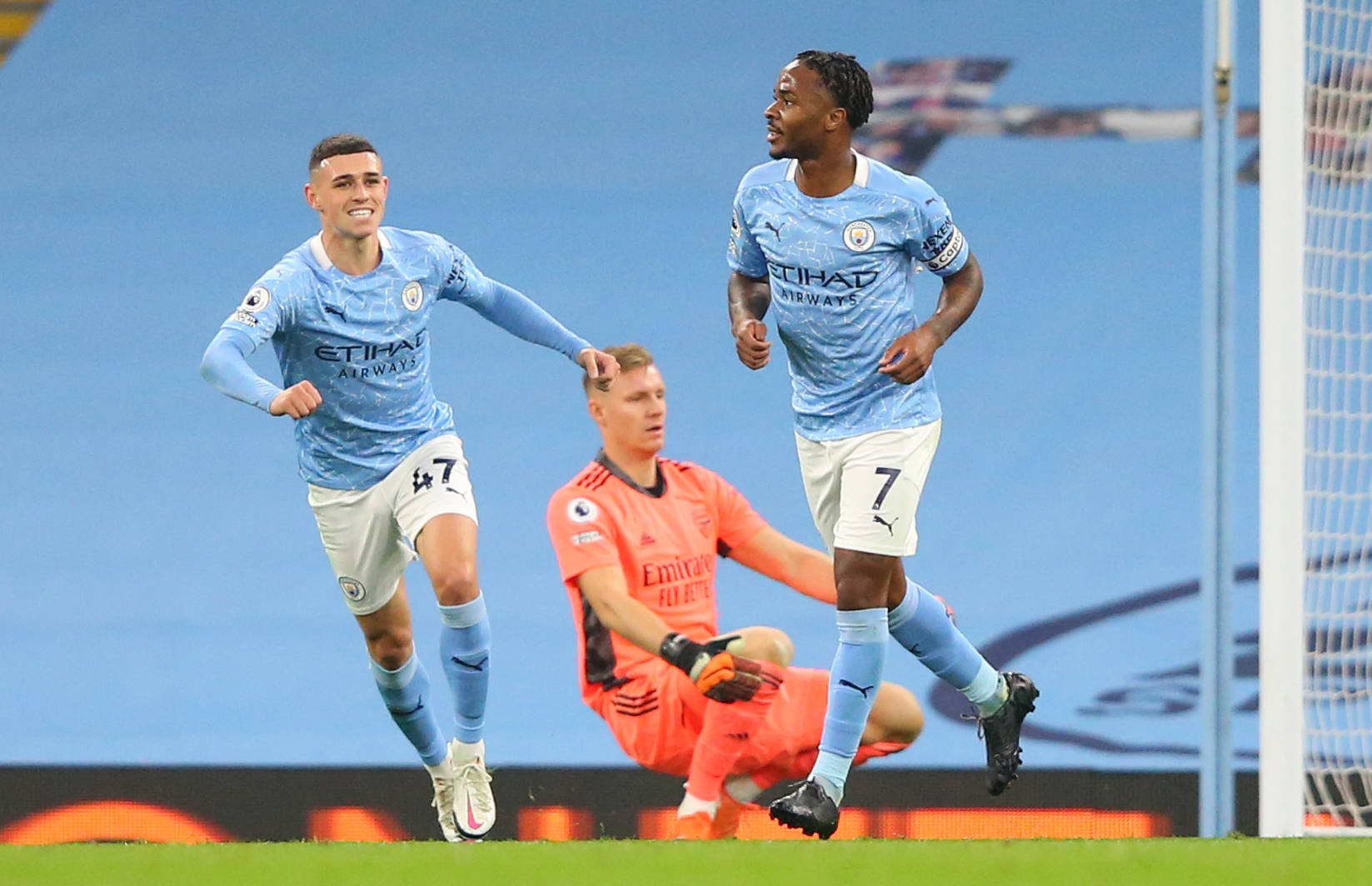 己的隊友在 己的隊友在